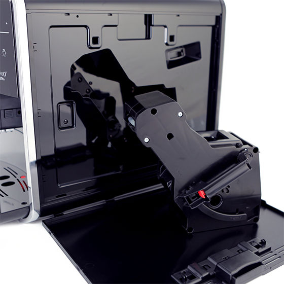 Melitta® Kaffeevollautomat Melitta Barista T Smart Silber Schwarz 6761101 50 – Coffee machine in use and open Melitta® Kaffeevollautomat Melitta Barista T Smart Silber Schwarz 6761101 50 – Coffee machine in use and open